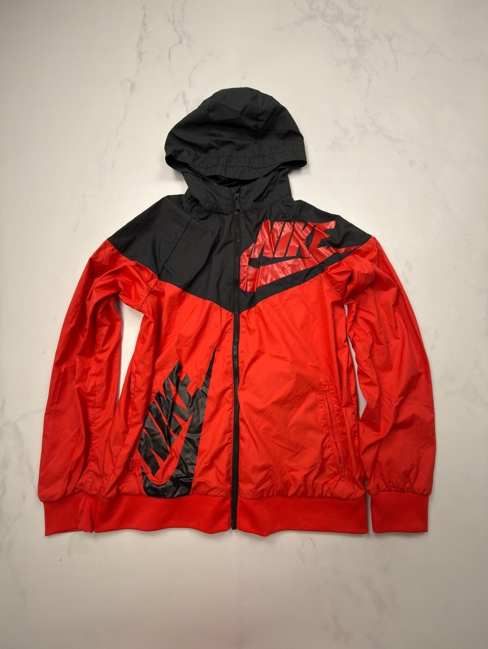 Nike Logo Windbreaker Red Black 2010s Streetwear - Boys XL